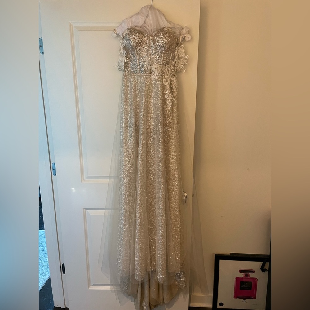 Berta Wedding Dress Harper - Picture 10 of 15